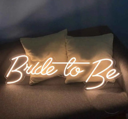  Pic Header Neon sign "Bridal to be"